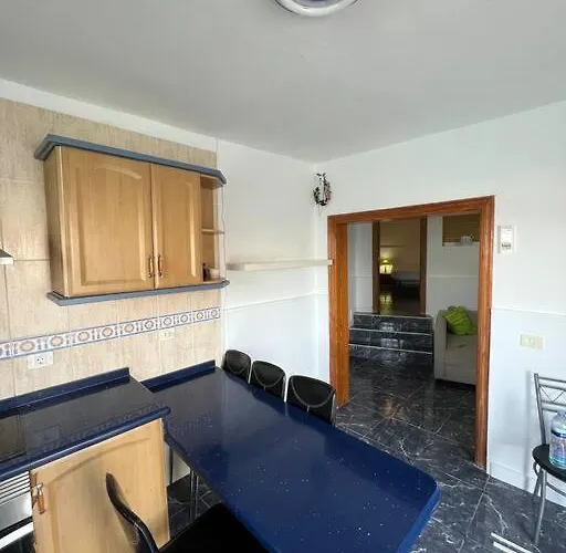 Claudia Puertito De Adeje - 2 Bedrooms, 70mq, On The * אדחה